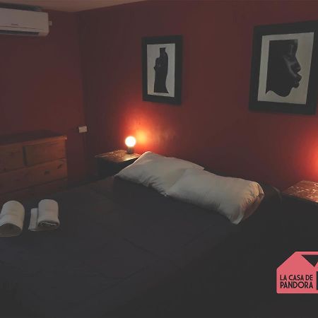 Hostel La Casa De Pandora & Cafe-Bar โรซาริโอ ภายนอก รูปภาพ