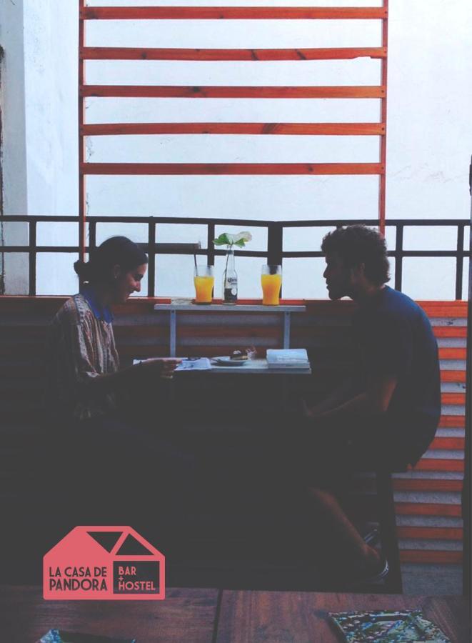 Hostel La Casa De Pandora & Cafe-Bar โรซาริโอ ภายนอก รูปภาพ